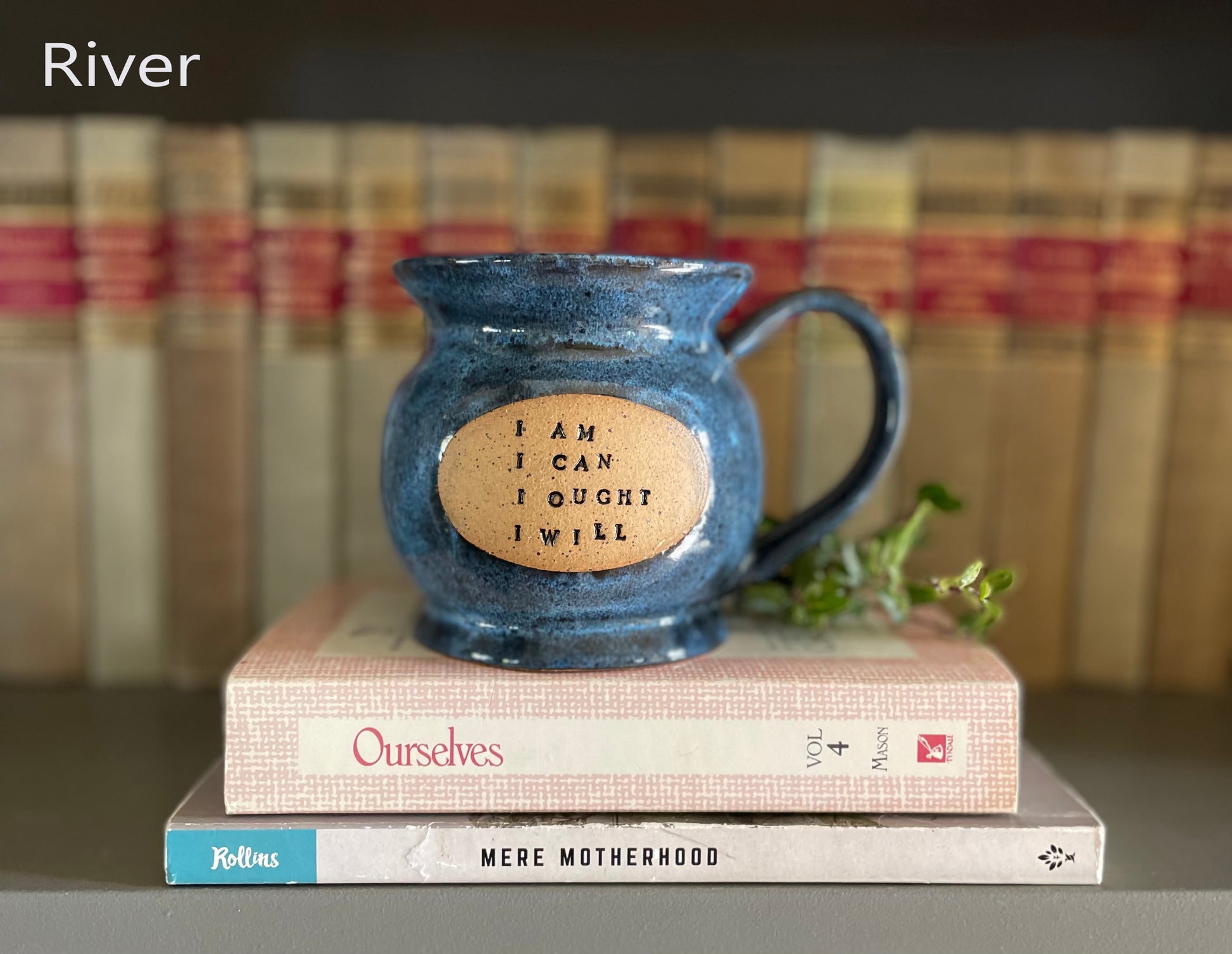 RIVER (~10-13oz size will vary due to the mug's handcrafted design)